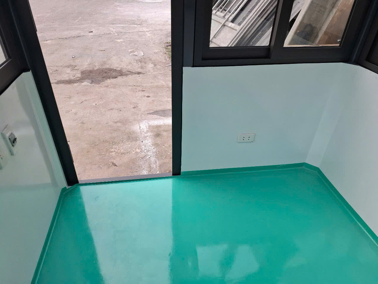 Bên trong bốt canh gác Handy HS